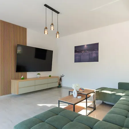 Forest Idyll By Guide