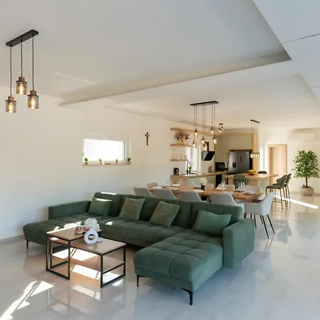 Forest Idyll By Guide فيلة Krivodol